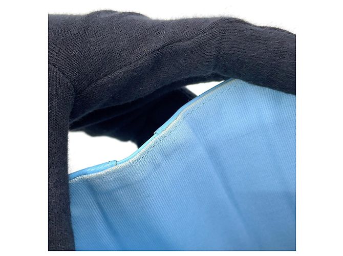Chanel Tri-fold Geldbörse aus blauem genarbtem Kalbsleder Hellblau - Ansicht 10