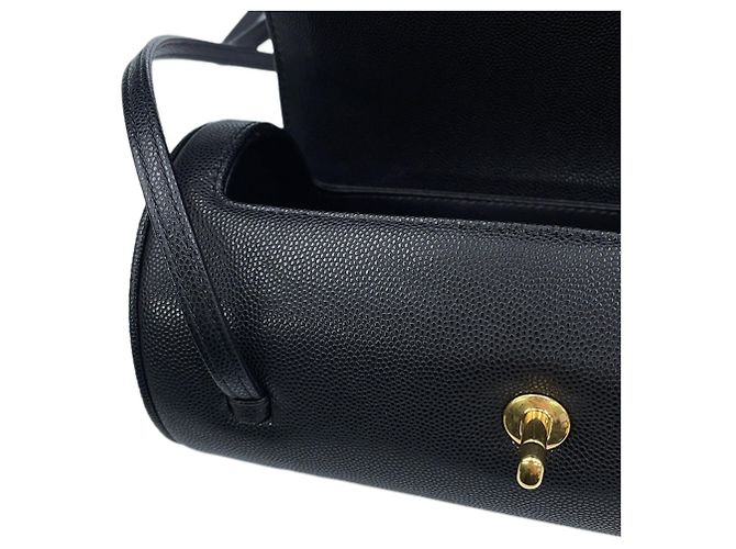 Bolsa de ombro Chanel em couro de bezerro granulado preto - vista 8