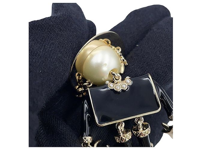 Porte-clés Chanel Mademoiselle Gabrielle Noir - vue 6