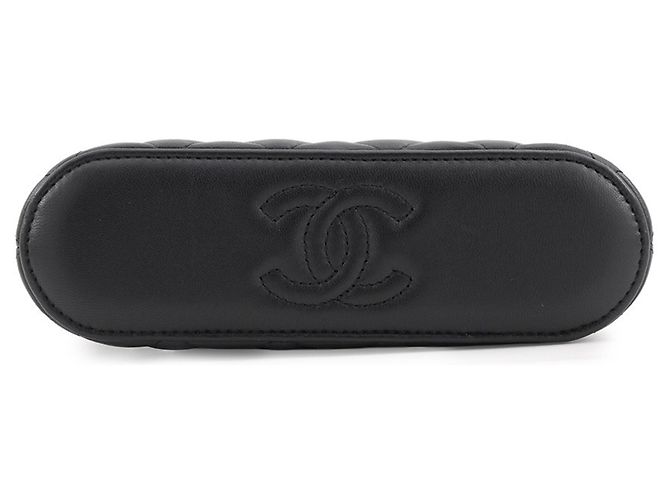Chanel Matelassé Schultertasche aus schwarzem Lammleder - Ansicht 3