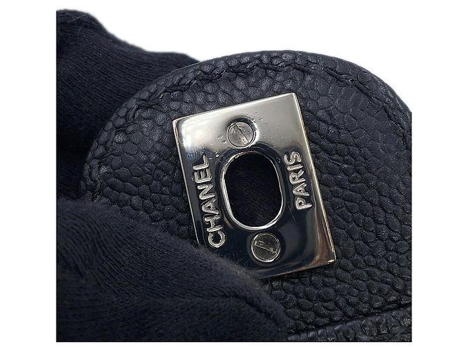Chanel Matelassé Black Grained Calfskin Shoulder Bag - view 15