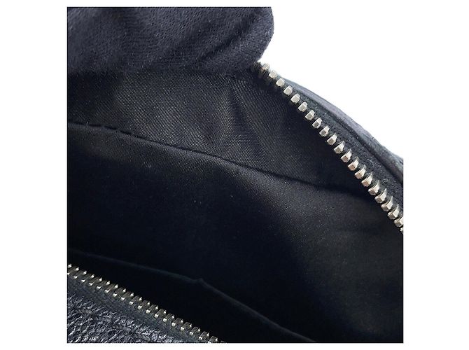 Chanel Matelassé Black Grained Calfskin Shoulder Bag - view 8