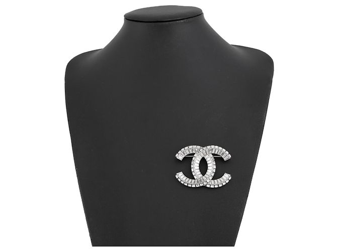 Broche Chanel de strass Plata - vista 4