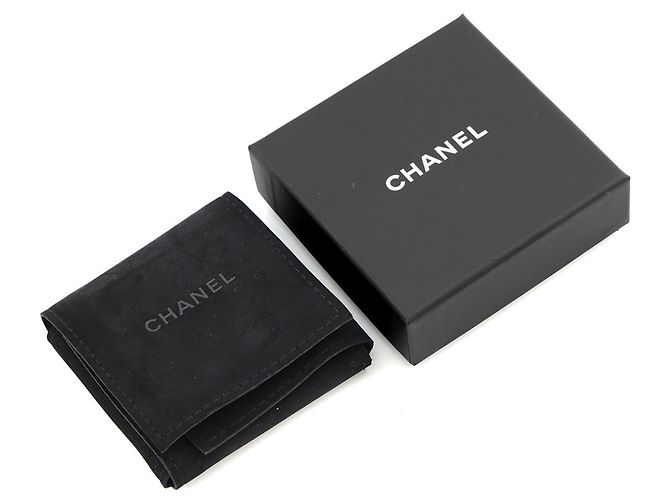 Broche Chanel com strass - vista 11