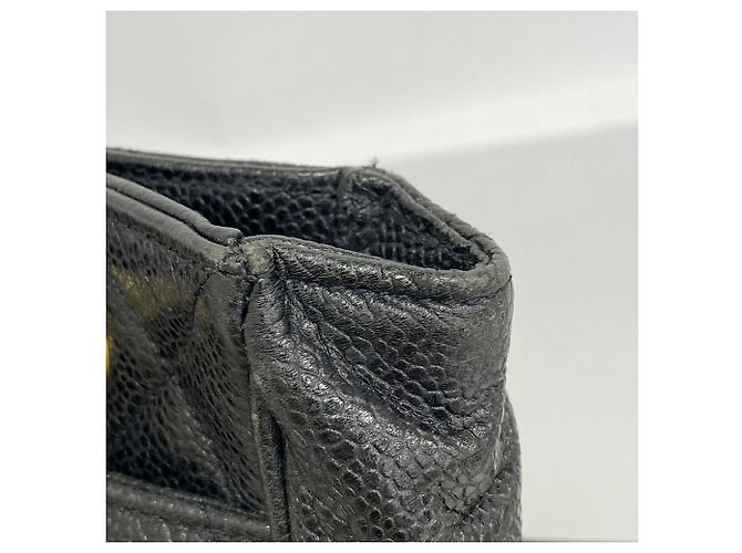 Bolsa de Ombro com Corrente Chanel Matelassé - vista 7