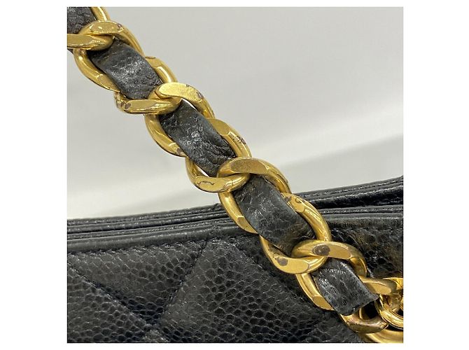 Bolsa de Ombro com Corrente Chanel Matelassé - vista 8