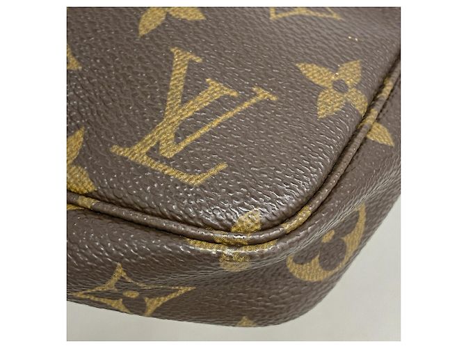Bolsa Louis Vuitton Monogram Pochette Accessoires Marrom - vista 6