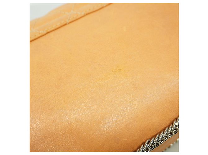 Bolsa de Ombro com Corrente Chanel Matelassé - vista 7