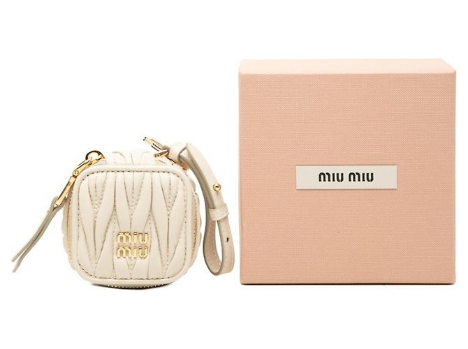 Miu Miu Matelassé Portachiavi Accessorio Charm Marrone Beige - vista 7