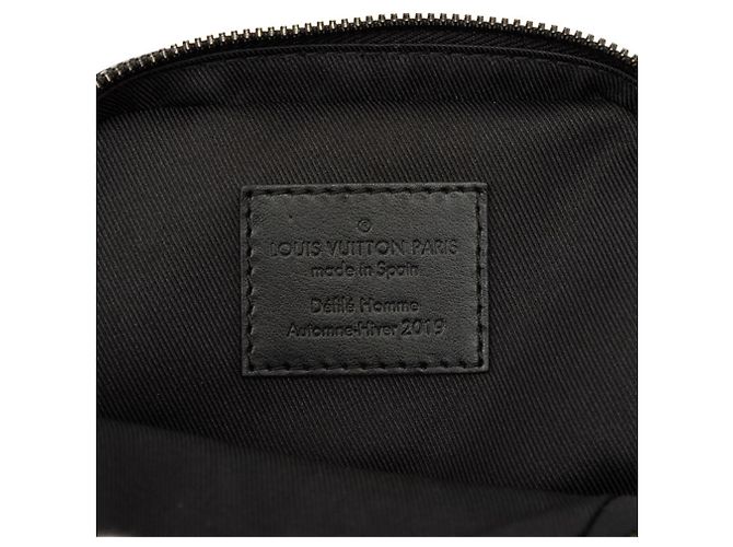 Louis Vuitton Taiga Rainbow Danube Messenger Bag Black Multiple colors - view 5