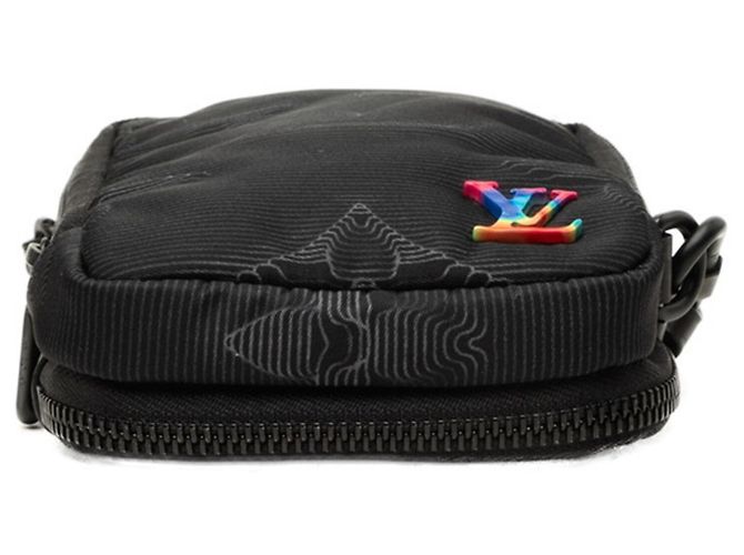 Borsa a tracolla Louis Vuitton 3D Monogram Double Phone Pouch Nero - vista 3