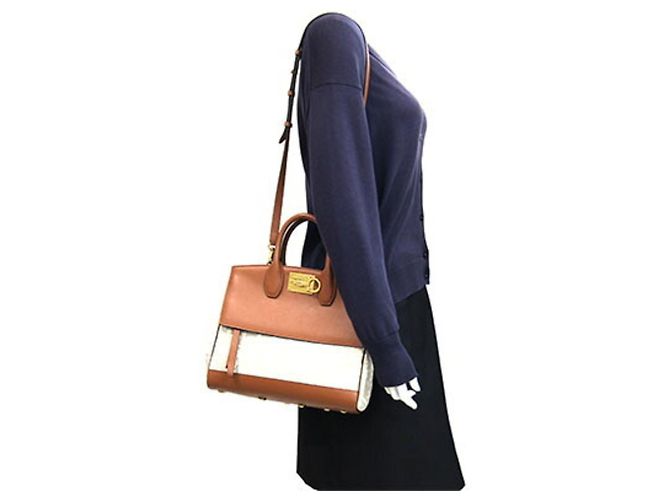 Salvatore Ferragamo Gancini Handtasche Braun Beige - Ansicht 10