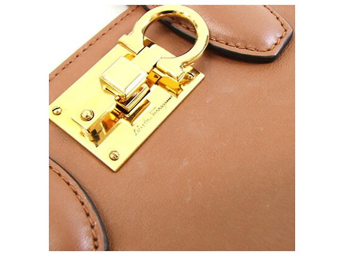 Salvatore Ferragamo Gancini Handtasche Braun Beige - Ansicht 5