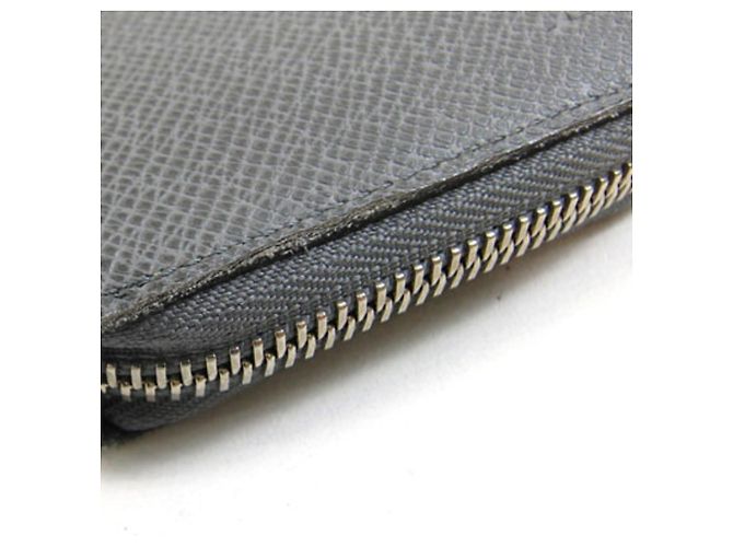 Portafoglio lungo Louis Vuitton Taiga in Glacier Grey Marrone - vista 7