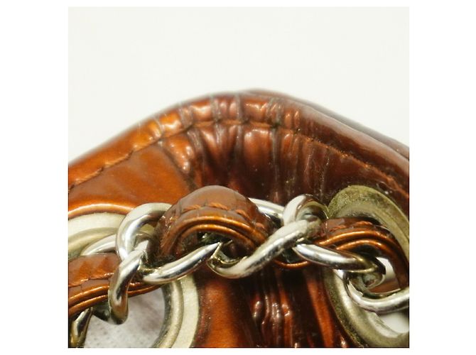 Borsa a tracolla Chanel in pelle verniciata marrone - vista 6