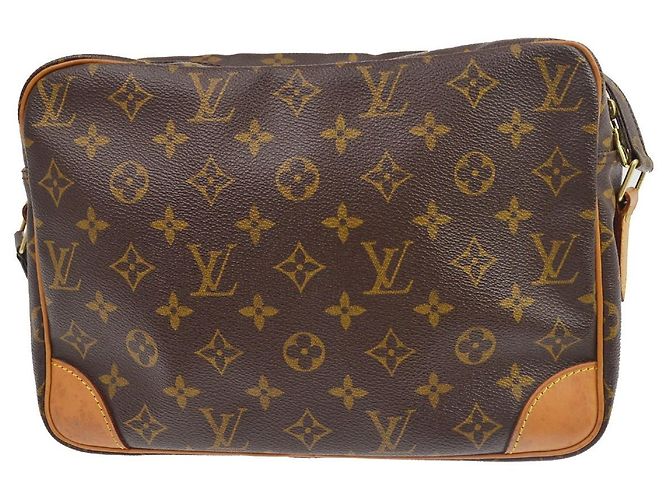Borsa a tracolla Louis Vuitton Nil Monogram Canvas Marrone - vista 2