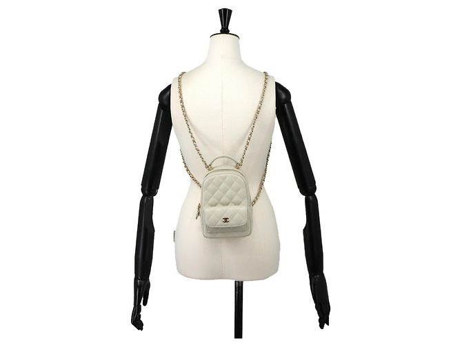 Mini mochila Chanel Matelasse con cadena Blanco - vista 10