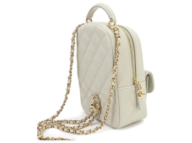 Mini mochila Chanel Matelasse con cadena Blanco - vista 4