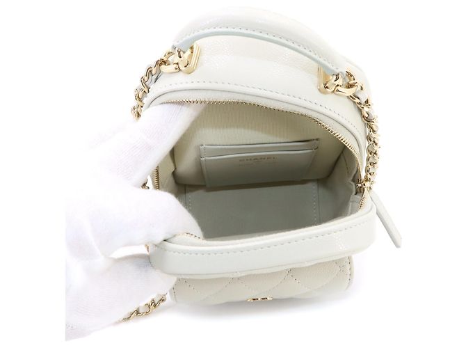 Mini mochila Chanel Matelasse con cadena Blanco - vista 6