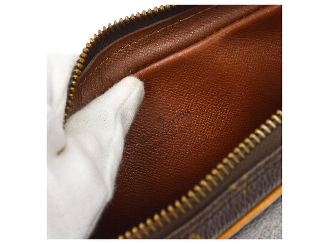 Louis Vuitton Pochette Marly Bandouliere Monogram Canvas Marrom - vista 4