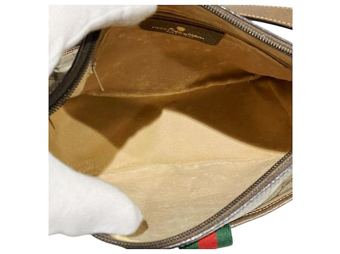Borsa a tracolla Gucci in PVC beige - vista 7