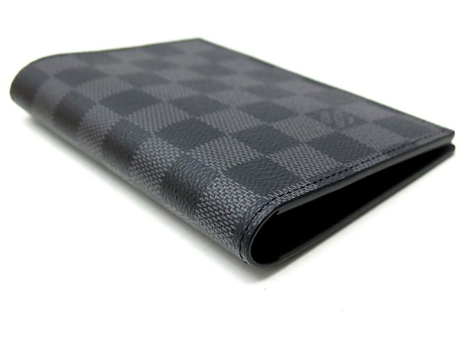 NEU LOUIS VUITTON REISEPASSHÜLLE TOILE DAMIER GRAPHITE N64411 WALLET - Ansicht 3