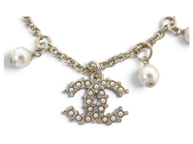 NUOVO BRACCIALE CHANEL LOGO CC STRASS E PERLE 2019 17-19CM METALLO DORATO BANGLE D'oro - vista 2