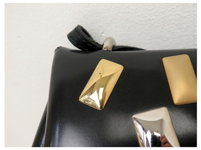 LOUIS VUITTON TRIANGLE PM M50852 HANDTASCHE SCHWARZES LEDER SCHULTERTASCHE - Ansicht 16