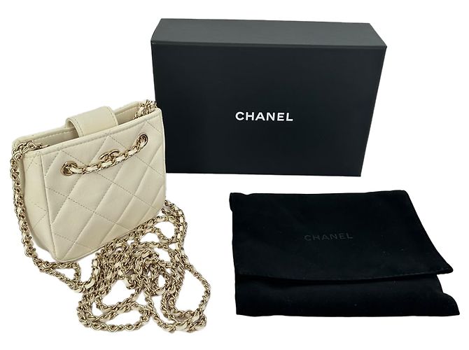 Timeless Chanel Mini Square gesteppte Clutch aus elfenbeinfarbenem Leder Weiß Roh - Ansicht 15