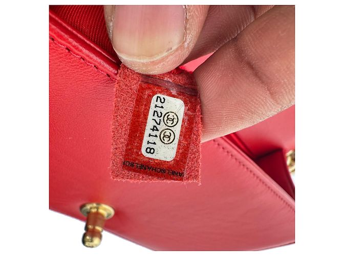 Borsa a tracolla Chanel Le Boy in pelle rossa Rosso - vista 11