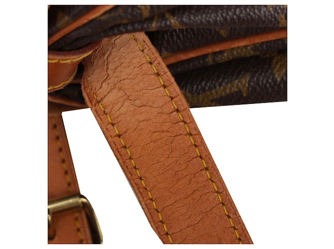 Borsa a tracolla Louis Vuitton Saumur 35 in tela rivestita marrone - vista 15