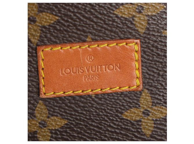 Borsa a tracolla Louis Vuitton Saumur 35 in tela rivestita marrone - vista 9