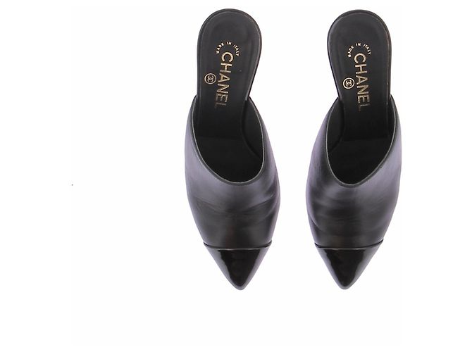 Chanel Mules nere a punta con perle sul tacco - vista 4