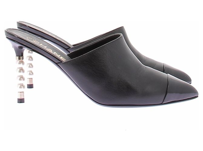 Chanel Mules nere a punta con perle sul tacco - vista 6