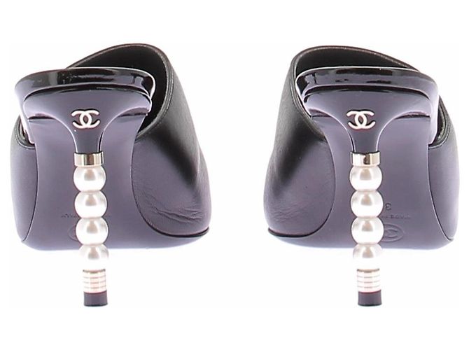 Chanel Mules nere a punta con perle sul tacco - vista 7