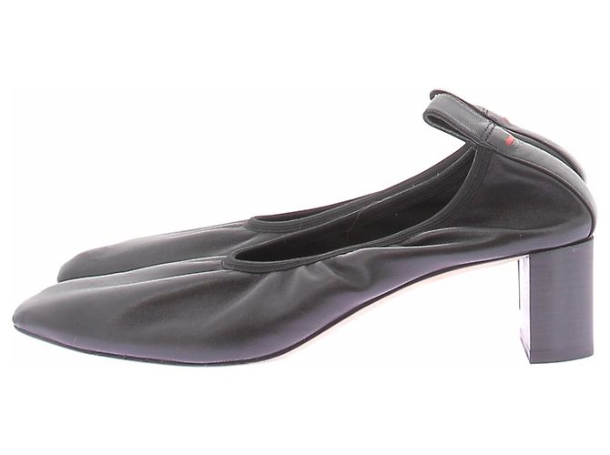 Aeyde Gemma Pumps mit runder Kappe in Schwarz - Ansicht 2