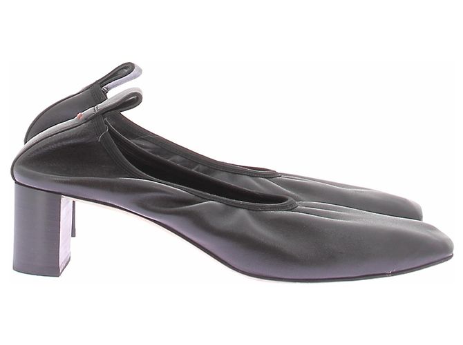 Aeyde Gemma Pumps mit runder Kappe in Schwarz - Ansicht 6