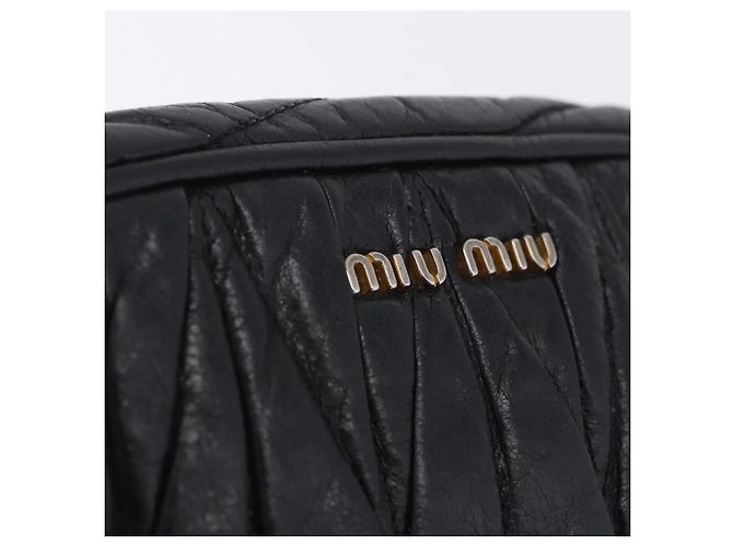 Miu Miu Matelasse Shoulder Bag Leather Black Gold Tone - vista 23
