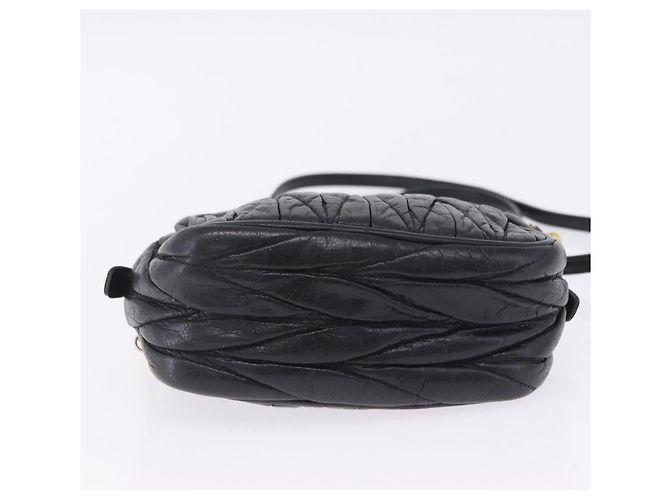 Miu Miu Matelasse Shoulder Bag Leather Black Gold Tone - vista 5