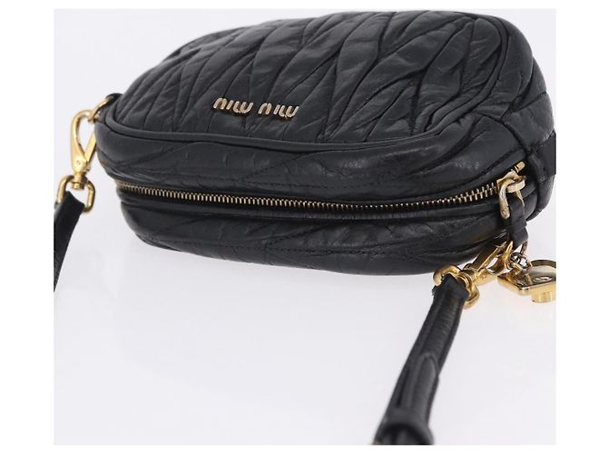 Miu Miu Matelasse Shoulder Bag Leather Black Gold Tone - vista 6