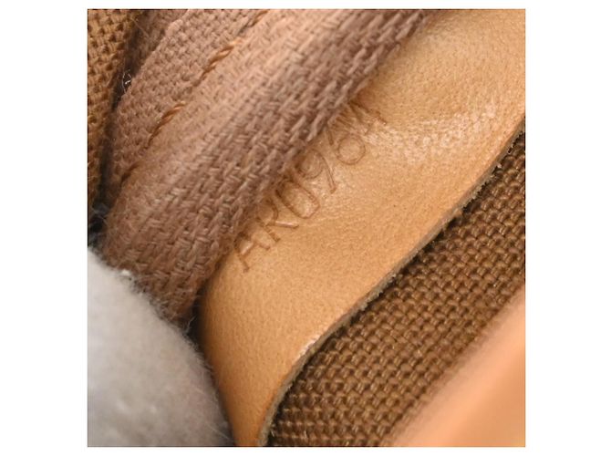 Louis Vuitton Saumur Monogram Canvas 30 - vista 7