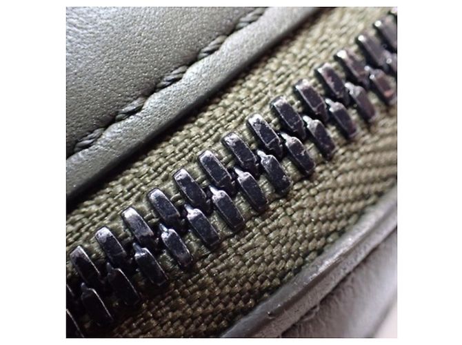 Bolsa de Ombro Louis Vuitton Khaki Monogram Shadow - vista 6