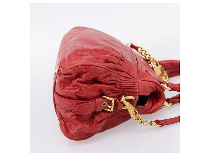 Bolso Convertible Coffer Miu Miu de Piel Matelassé Medium Roja - vista 6