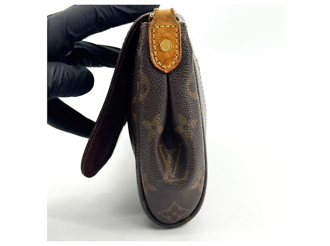 Louis Vuitton Favorite Monogram Canvas PM - vista 4