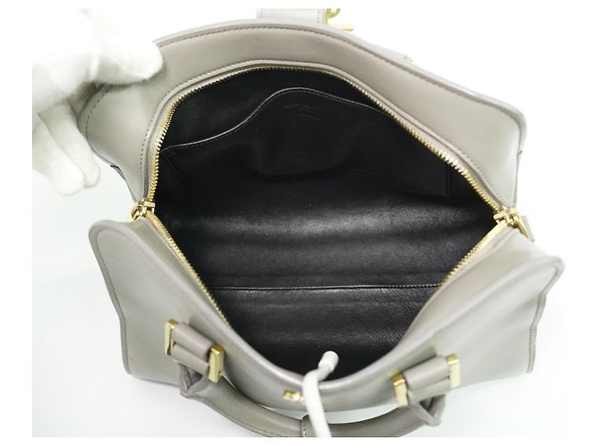 Autre Marque Saint Laurent Monogram Cabas Leather Medium Castaño - vista 4