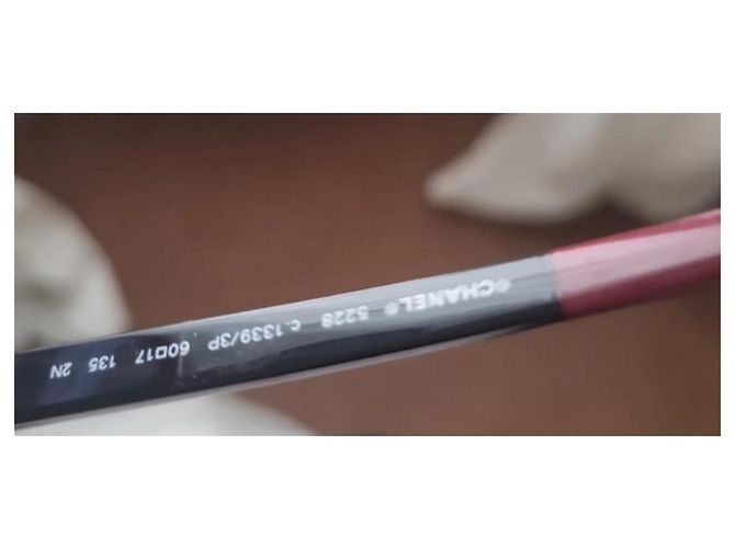 Chanel sunglasses Black Dark red - view 3