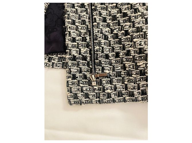 Timeless Giacca Chanel in tweed bianco e nero - vista 4