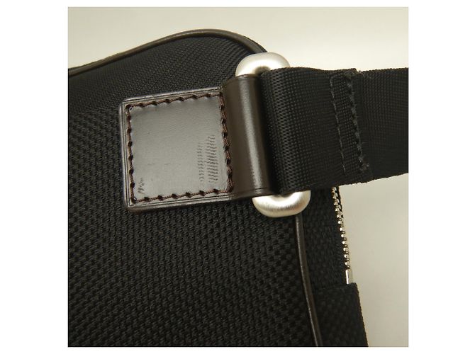 Borsa Acrobat Sling Louis Vuitton Damier Geant Nero - vista 12