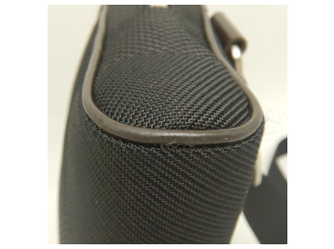 Borsa Acrobat Sling Louis Vuitton Damier Geant Nero - vista 16