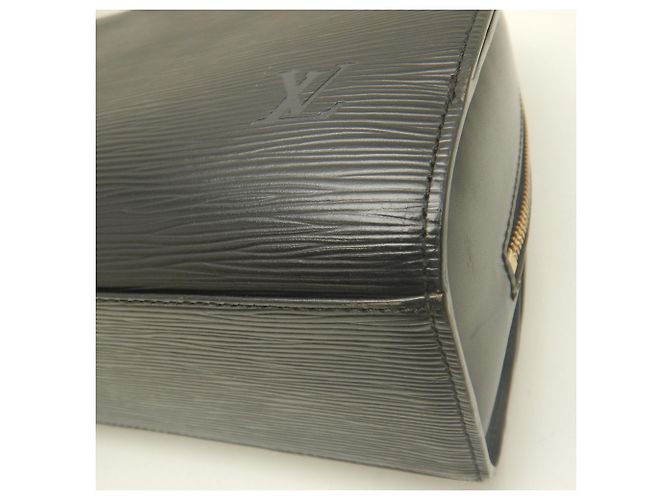 Borsa Louis Vuitton Epi Pont Neuf in Noir - vista 19